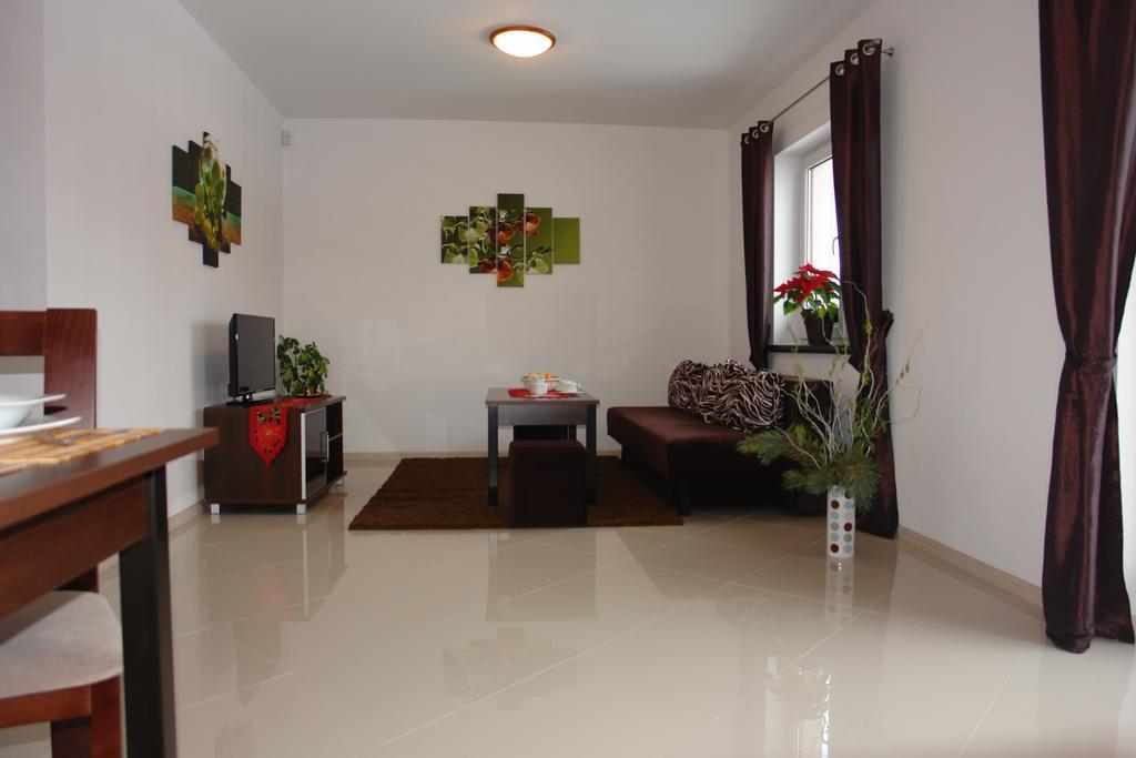 Jd Apartamenty - Klimatyzacja, Basen, Parking I Wifi W Cenie Мыслаковице Экстерьер фото